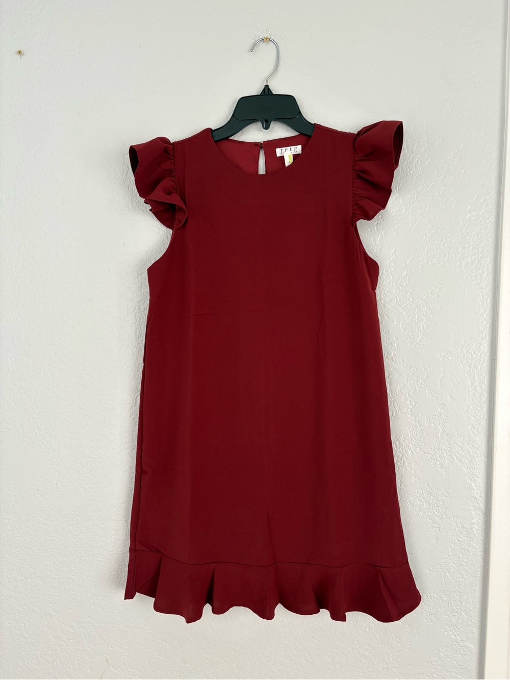❤️ New Burgundy Ruffle Sleeve Dress
